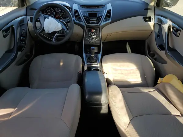 5NPDH4AE0GH671399 2016 HYUNDAI ELANTRA - Image 8