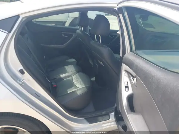 5NPDH4AE0GH673136 2016 HYUNDAI ELANTRA - Image 8