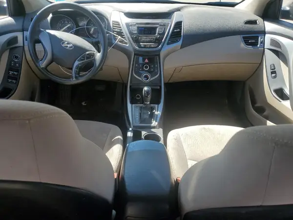 5NPDH4AE0GH673749 2016 HYUNDAI ELANTRA - Image 8