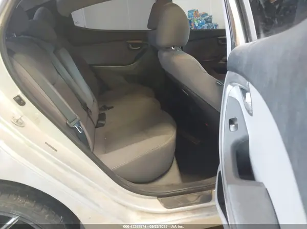 5NPDH4AE0GH674187 2016 HYUNDAI ELANTRA - Image 8