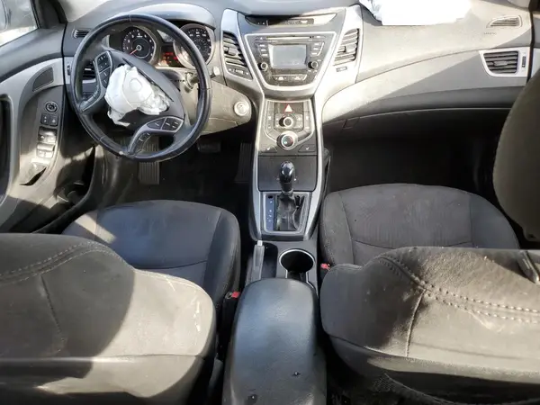 5NPDH4AE0GH675999 2016 HYUNDAI ELANTRA - Image 8