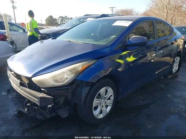5NPDH4AE0GH676862 2016 HYUNDAI ELANTRA - Image 2