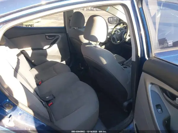 5NPDH4AE0GH676862 2016 HYUNDAI ELANTRA - Image 8