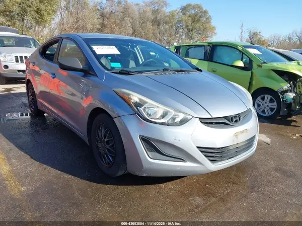 5NPDH4AE0GH679177 2016 HYUNDAI ELANTRA - Image 1