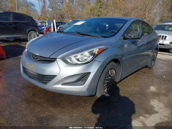 5NPDH4AE0GH679177 2016 HYUNDAI ELANTRA - Image 2