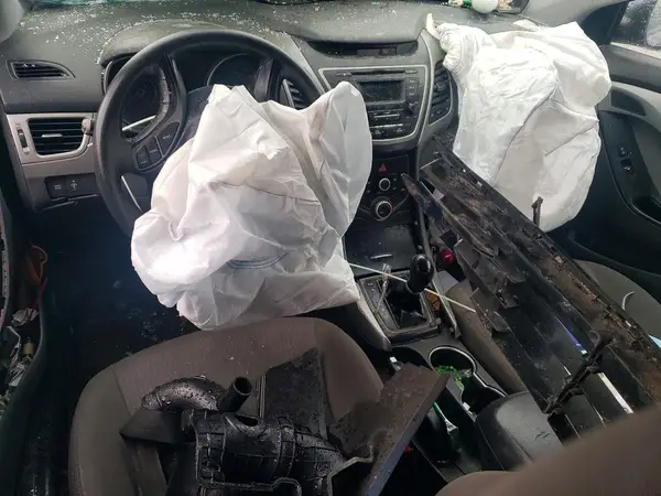 5NPDH4AE0GH681799 2016 HYUNDAI ELANTRA - Image 8