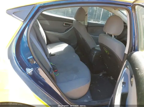 5NPDH4AE0GH682435 2016 HYUNDAI ELANTRA - Image 8