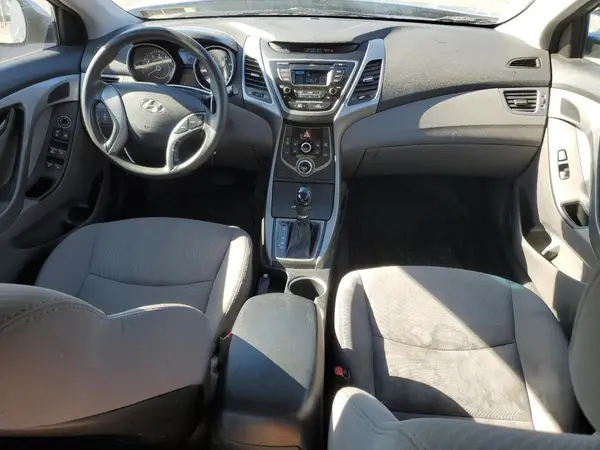 5NPDH4AE0GH682483 2016 HYUNDAI ELANTRA - Image 8
