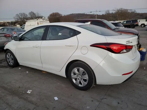 5NPDH4AE0GH682564 2016 HYUNDAI ELANTRA - Image 2