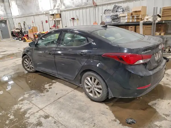 5NPDH4AE0GH683228 2016 HYUNDAI ELANTRA - Image 2