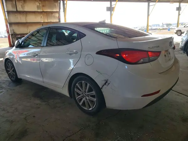 5NPDH4AE0GH683696 2016 HYUNDAI ELANTRA - Image 2