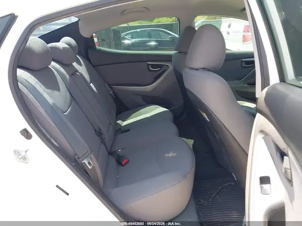 5NPDH4AE0GH683729 2016 HYUNDAI ELANTRA - Image 8