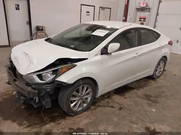 5NPDH4AE0GH683987 2016 HYUNDAI ELANTRA - Image 2