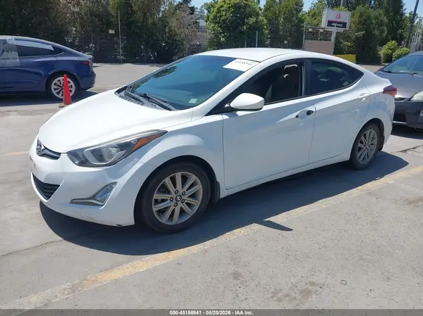 5NPDH4AE0GH684606 2016 HYUNDAI ELANTRA - Image 2