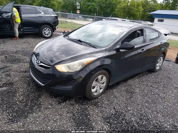 5NPDH4AE0GH684685 2016 HYUNDAI ELANTRA - Image 2