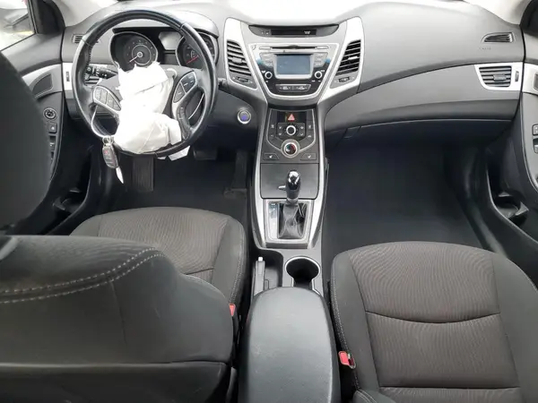 5NPDH4AE0GH684783 2016 HYUNDAI ELANTRA - Image 8