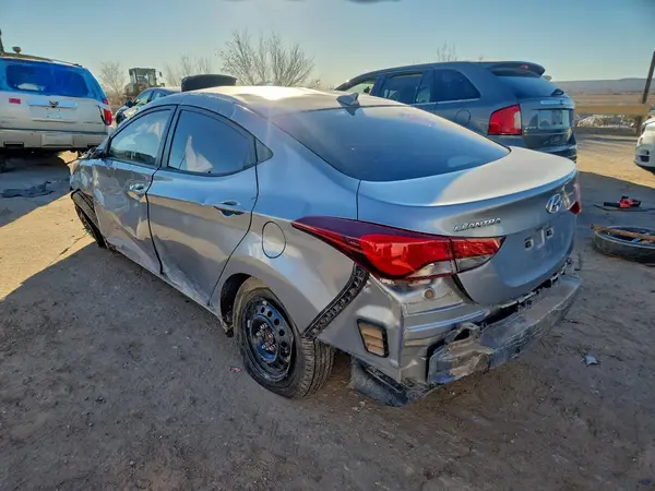 5NPDH4AE0GH684962 2016 HYUNDAI ELANTRA - Image 2