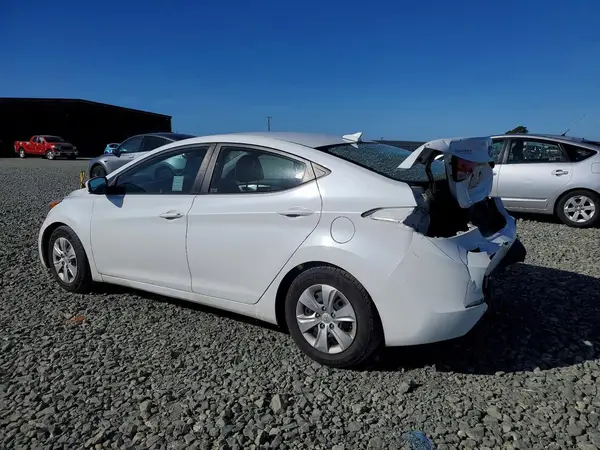 5NPDH4AE0GH685044 2016 HYUNDAI ELANTRA - Image 2