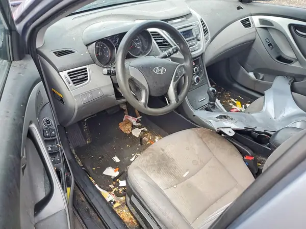 5NPDH4AE0GH685304 2016 HYUNDAI ELANTRA - Image 8