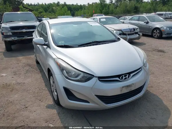 5NPDH4AE0GH685707 2016 HYUNDAI ELANTRA - Image 1