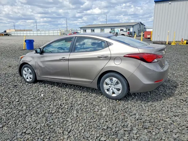 5NPDH4AE0GH686288 2016 HYUNDAI ELANTRA - Image 2