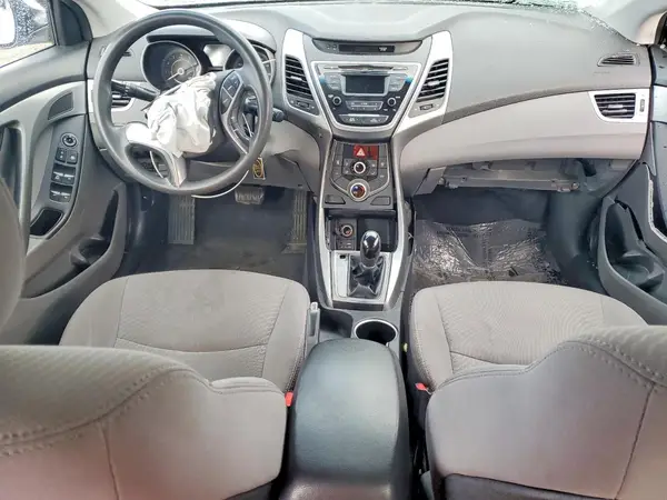 5NPDH4AE0GH686825 2016 HYUNDAI ELANTRA - Image 8