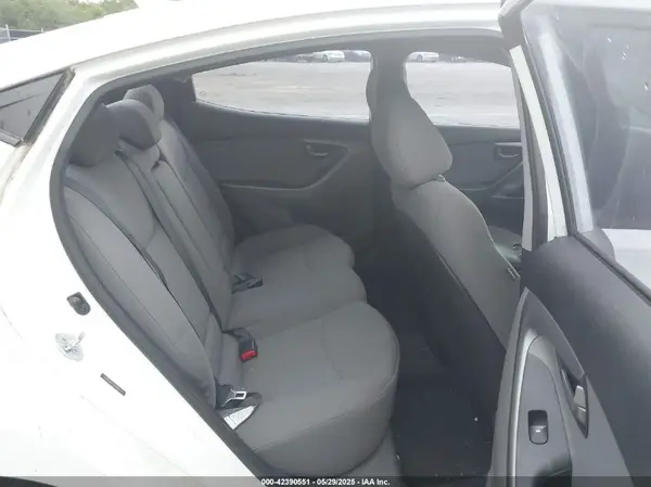 5NPDH4AE0GH688736 2016 HYUNDAI ELANTRA - Image 8