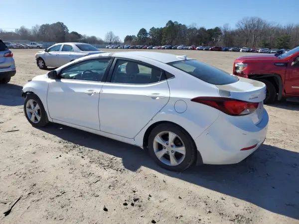 5NPDH4AE0GH689014 2016 HYUNDAI ELANTRA - Image 2