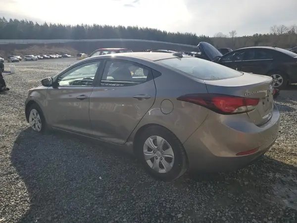 5NPDH4AE0GH690194 2016 HYUNDAI ELANTRA - Image 2