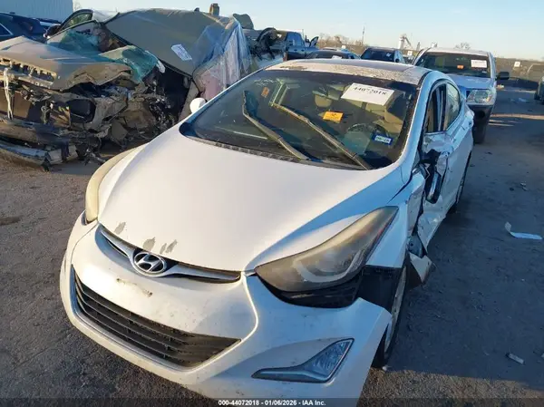 5NPDH4AE0GH692365 2016 HYUNDAI ELANTRA - Image 2