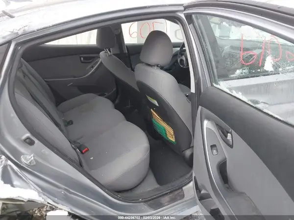 5NPDH4AE0GH694472 2016 HYUNDAI ELANTRA - Image 8
