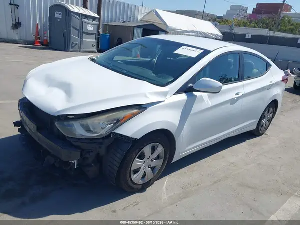 5NPDH4AE0GH695573 2016 HYUNDAI ELANTRA - Image 2