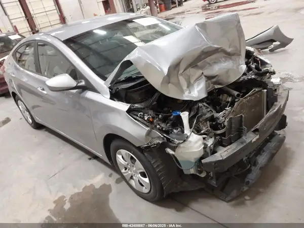 5NPDH4AE0GH697288 2016 HYUNDAI ELANTRA - Image 1