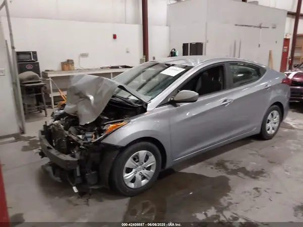 5NPDH4AE0GH697288 2016 HYUNDAI ELANTRA - Image 2