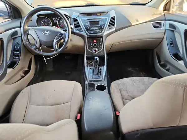5NPDH4AE0GH699185 2016 HYUNDAI ELANTRA - Image 8