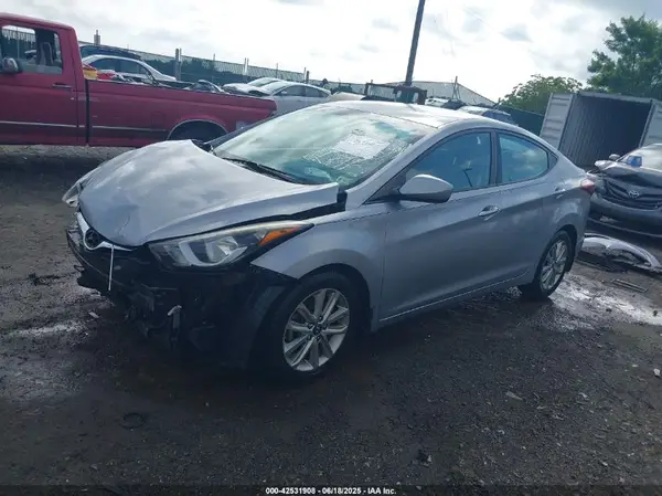 5NPDH4AE0GH700593 2016 HYUNDAI ELANTRA - Image 2
