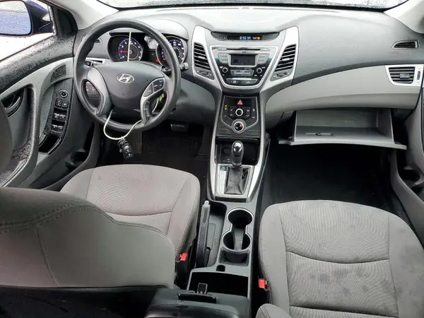 5NPDH4AE0GH701565 2016 HYUNDAI ELANTRA - Image 8