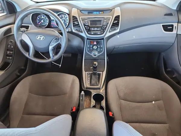 5NPDH4AE0GH701971 2016 HYUNDAI ELANTRA - Image 8
