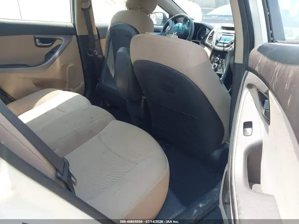 5NPDH4AE0GH702604 2016 HYUNDAI ELANTRA - Image 8