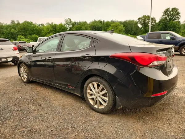 5NPDH4AE0GH704370 2016 HYUNDAI ELANTRA - Image 2