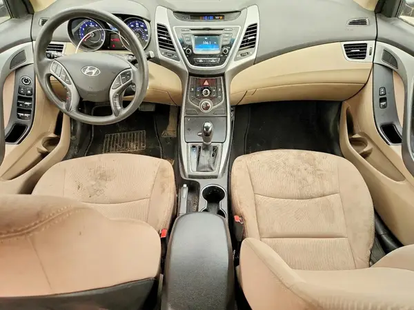 5NPDH4AE0GH704370 2016 HYUNDAI ELANTRA - Image 8
