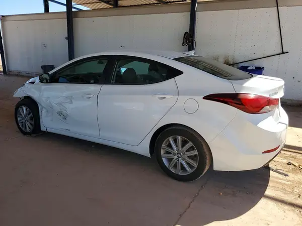 5NPDH4AE0GH706913 2016 HYUNDAI ELANTRA - Image 2