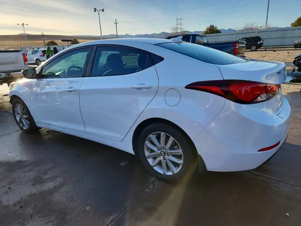 5NPDH4AE0GH709603 2016 HYUNDAI ELANTRA - Image 2