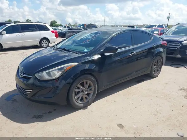 5NPDH4AE0GH712842 2016 HYUNDAI ELANTRA - Image 2