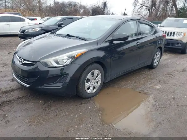 5NPDH4AE0GH714610 2016 HYUNDAI ELANTRA - Image 2