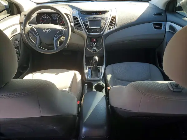 5NPDH4AE0GH717250 2016 HYUNDAI ELANTRA - Image 8