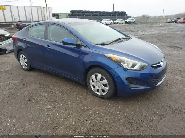 5NPDH4AE0GH717636 2016 HYUNDAI ELANTRA - Image 1
