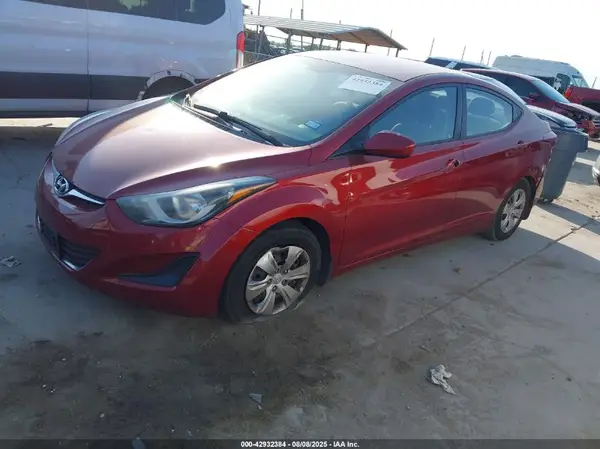 5NPDH4AE0GH718835 2016 HYUNDAI ELANTRA - Image 2