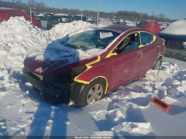 5NPDH4AE0GH719743 2016 HYUNDAI ELANTRA - Image 2
