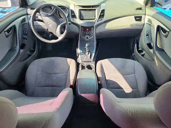 5NPDH4AE0GH719872 2016 HYUNDAI ELANTRA - Image 8